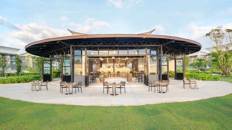 Le Meridien Khao Lak Resort & Spa